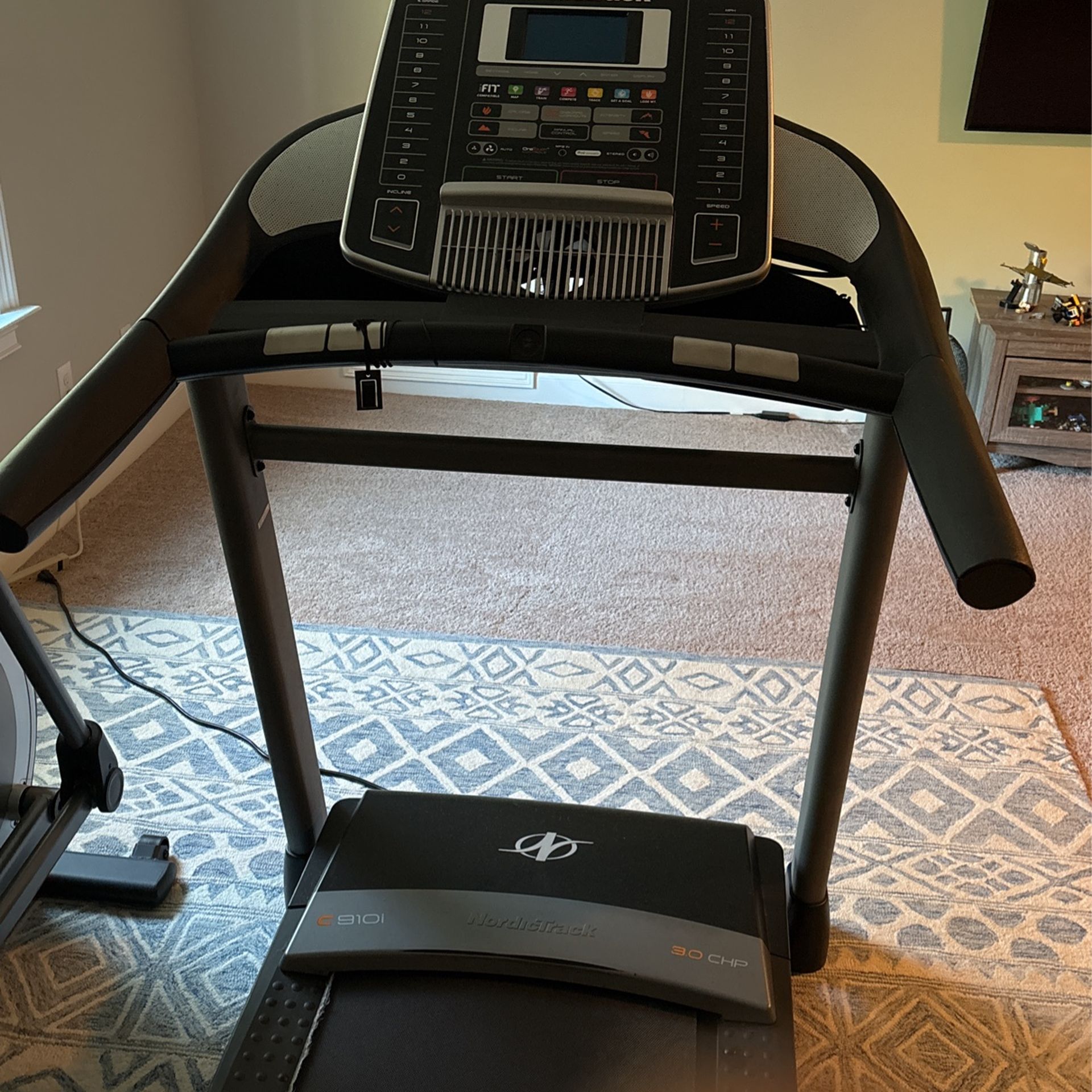 Nordictrack Treadmill C910i Works Well
