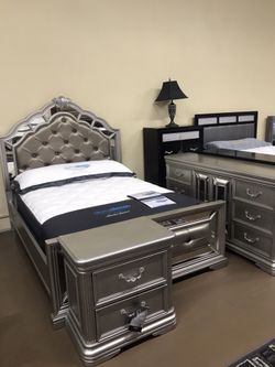 Queen 5 Pc Bedroom Set