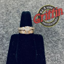 past, present, future wedding Ring set