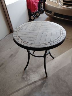 StyleWell Porcelain Tile Patio Side Table 27" Round