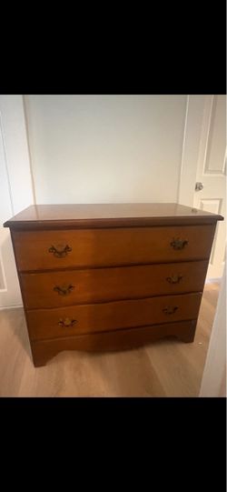 Dresser
