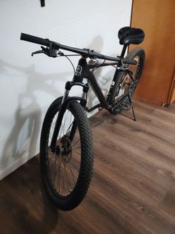 Black Hardtail Mountain Bik