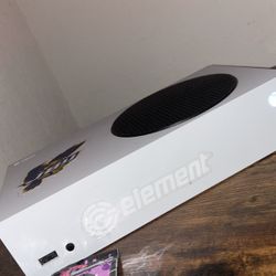 Xbox And Monitor 