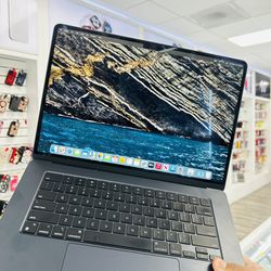 MacBook Air M2 2023