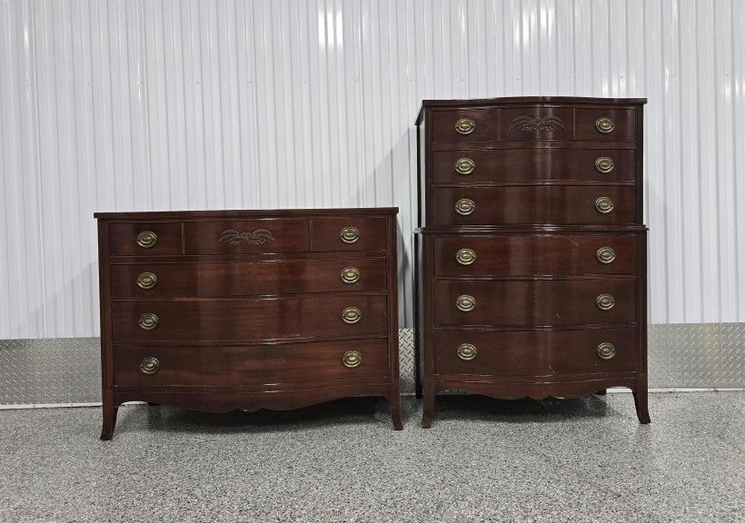 Vintage Mahogany Bedroom Set – Dresser, Chest & Vanity w/ Mirror
