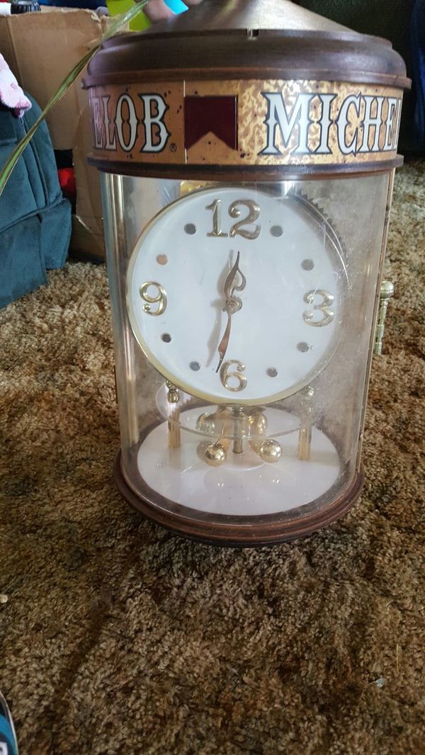 Michelob rotating antique clock for Sale in Portland, OR OfferUp