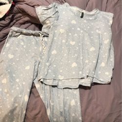 Women’s pajamas size extra large
