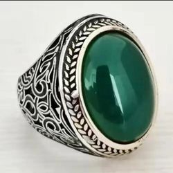 Vintage Green Oval Stone Ring Unisex Size 11 And 10