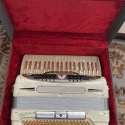 Victor-Federfisa Accordion 