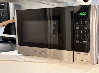Black + Decker Microwave