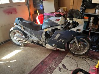 1987 SUZUKI 1100 GSXR 