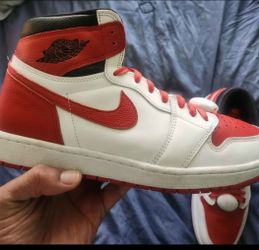 Air Jordan 1 High Chicago Red White Sneakers