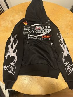 Clothes for sell most are mediums