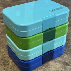4 Yumbox Bento Lunch Boxes