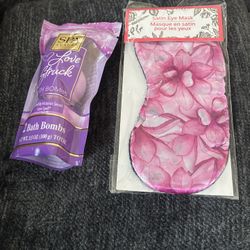 Bath Bombs & Eye Mask