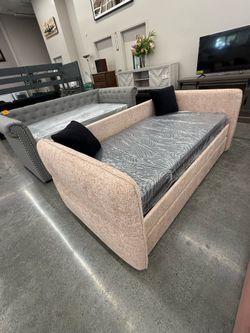 DAY BED
