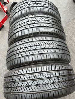225 60 15 Hankook I sell this Seth of tires with 90% of Life the 4