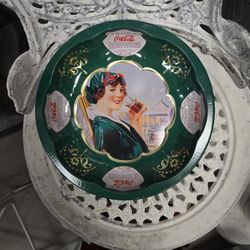 Coca-Cola ROUND TRAY 10  Inch Diameter. 