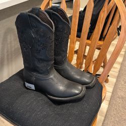 Size 7 Black Boots Women’s 