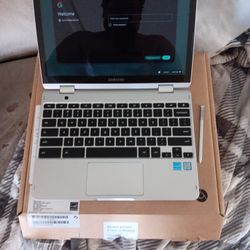 SAMSUNG CHROMEBOOK PLUS