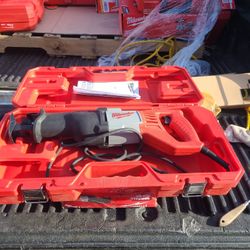 Milwaukee 12 Amp SAWZALL Reciprocating Saw with Case