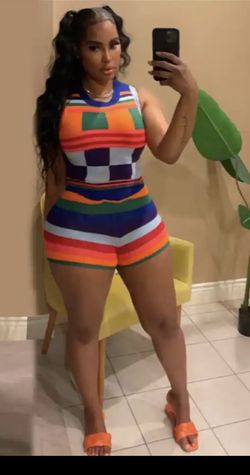 Beautiful 2 Pieces.