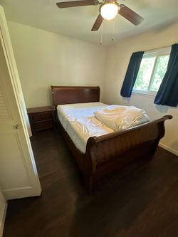 Queen size bed