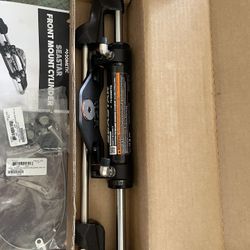 NEW SeaStar HC5345-3 Hydraulic Steering Cylinder + 2 Quarts SeaStar Hydraulic Oil