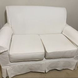 Loveseat 