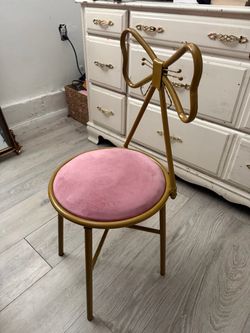 Pink bow vanity chair