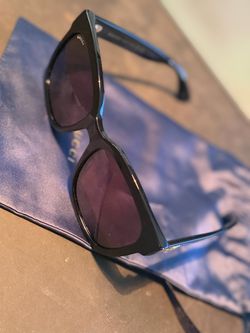 Gucci Women's GG0034S 001 Sunglasses, Black (Black/Grey), 54, Black (Black/Grey), 54