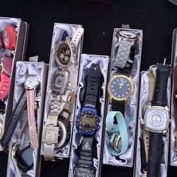 Lots of good jewelry Real And Costume