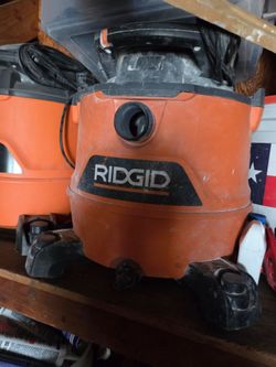 Ridgid vacumm 4 vacumms for $300