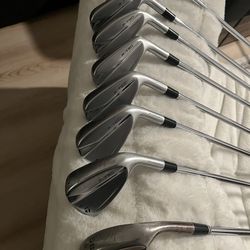 Taylormade p790 4-PW + Cleveland 58 degree wedge