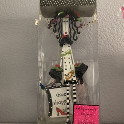 Silvestri Dolly Mama's By Joey For Silvestri " Shoe Shopper " Shelf Sitter New i Collectible
