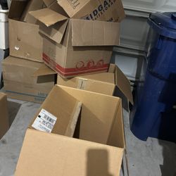 FREE MOVING BOXES 