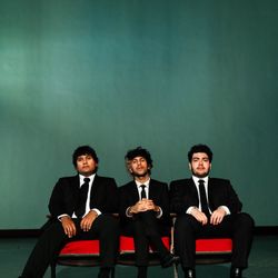 THE RED PEARS CONCERT TICKETS! SELLING (1)!