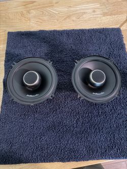 Polkaudio speakers