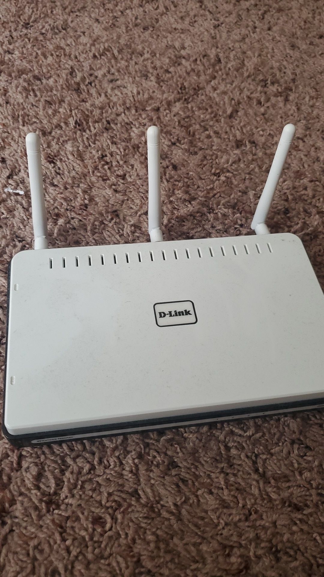 DLINK WIRELESS ROUTER DIR-655 USED $30