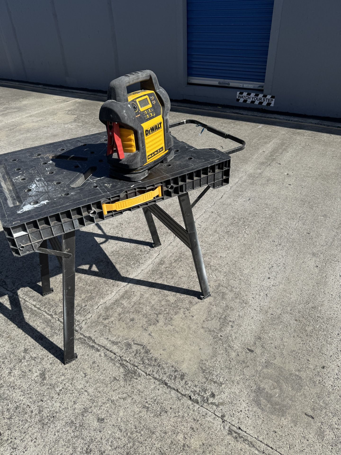 dewalt car charger and air compressor