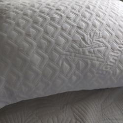 Memory Foam Pillow 