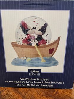 Disney Mini and Mickey Snowball