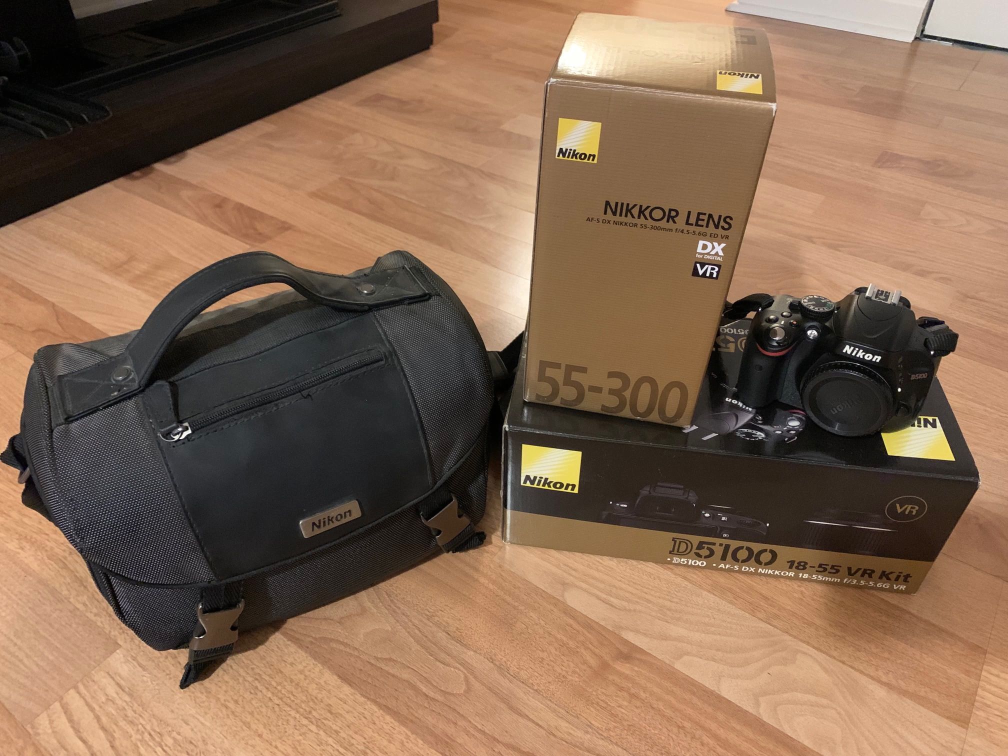 Nikon D5100 Bundle