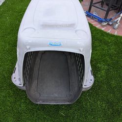 For Parts Only Dog Crate - Missing Clips and Gate - Free