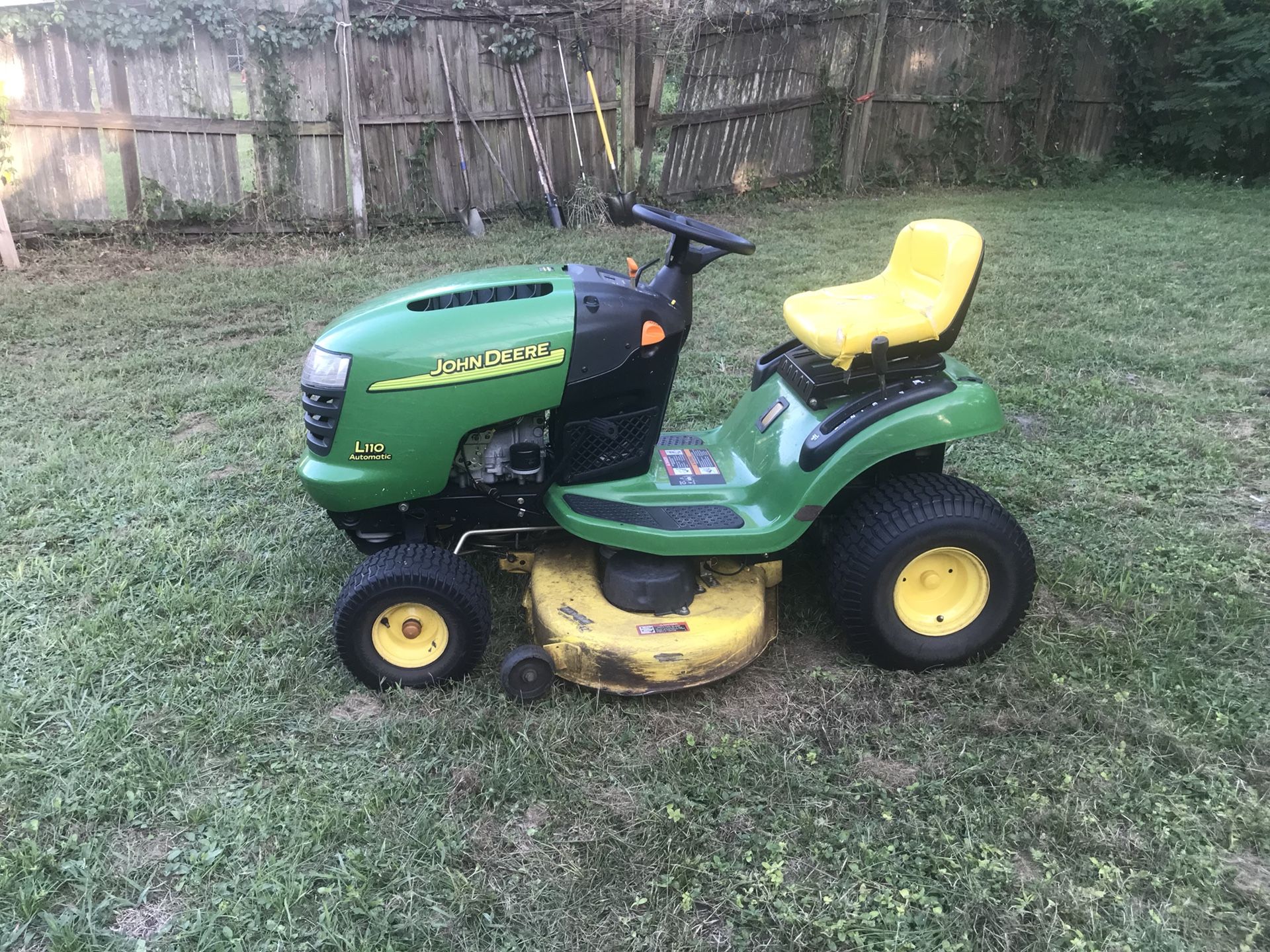 John Deere Riding Mower