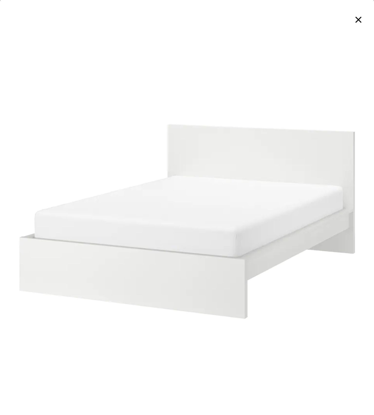 Queen Bed And Matres Exlente Condicion