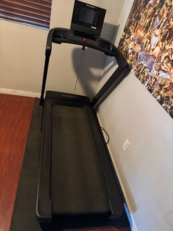 NordicTrack - T Series 10 Treadmill
