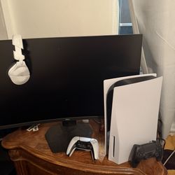 Play Station 5 with Dell Gaming monitor +2 controllers and Turtlebeach headphones