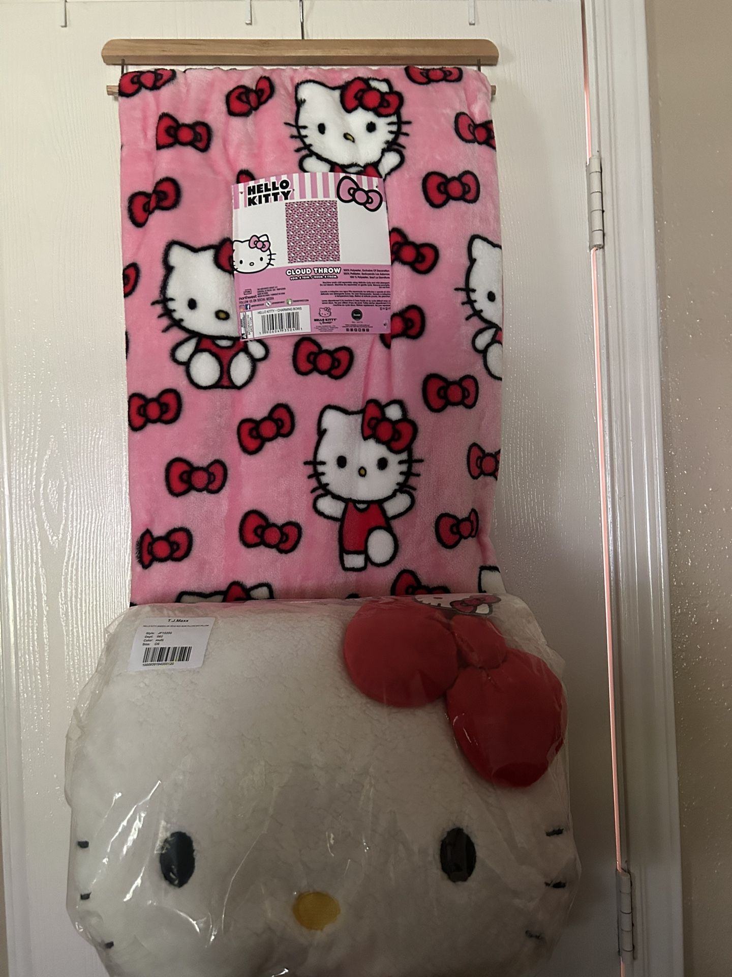 Hello Kitty Blanket 