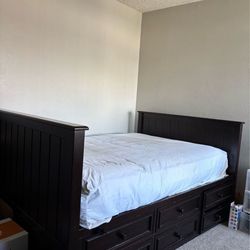 Bunkbeds or separate bedroom sets